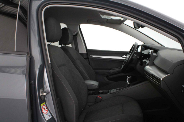 Volkswagen Golf 1.5 TSI Life Business > Dolphin Grey/Trekhaak/Camera/Winterpakket/Keyless/17inch...