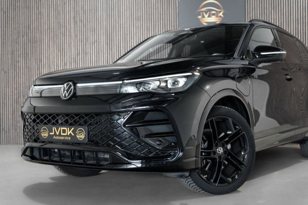 Volkswagen Tiguan 1.5 eTSI DSG R-Line Pano IQ Camera Black Edition