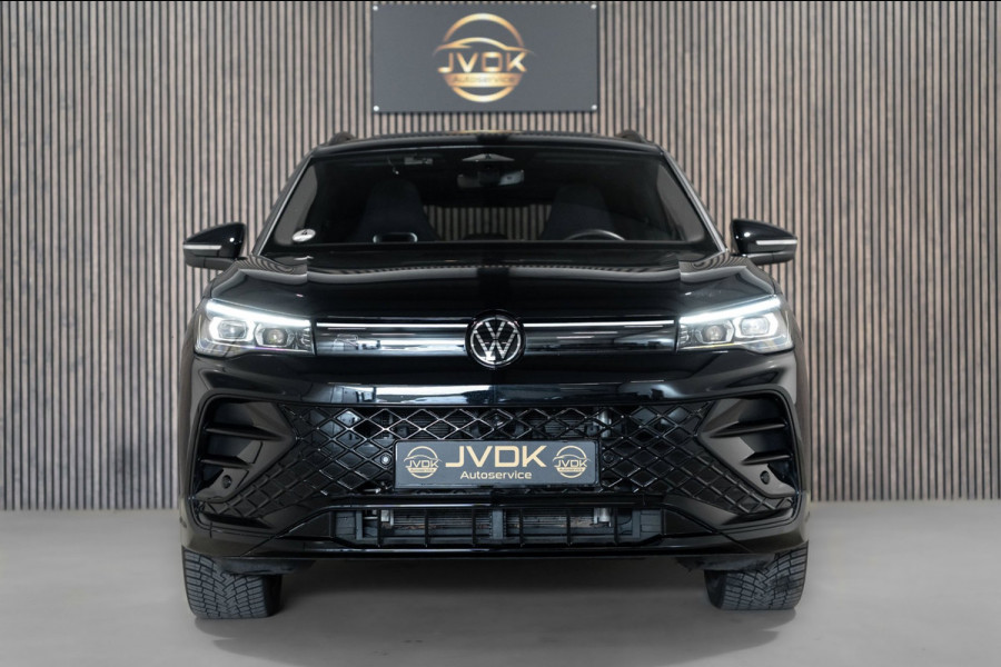 Volkswagen Tiguan 1.5 eTSI DSG R-Line Pano IQ Camera Black Edition
