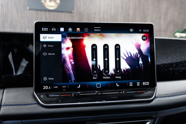 Volkswagen Tiguan 1.5 eTSI DSG R-Line Pano IQ Camera Black Edition
