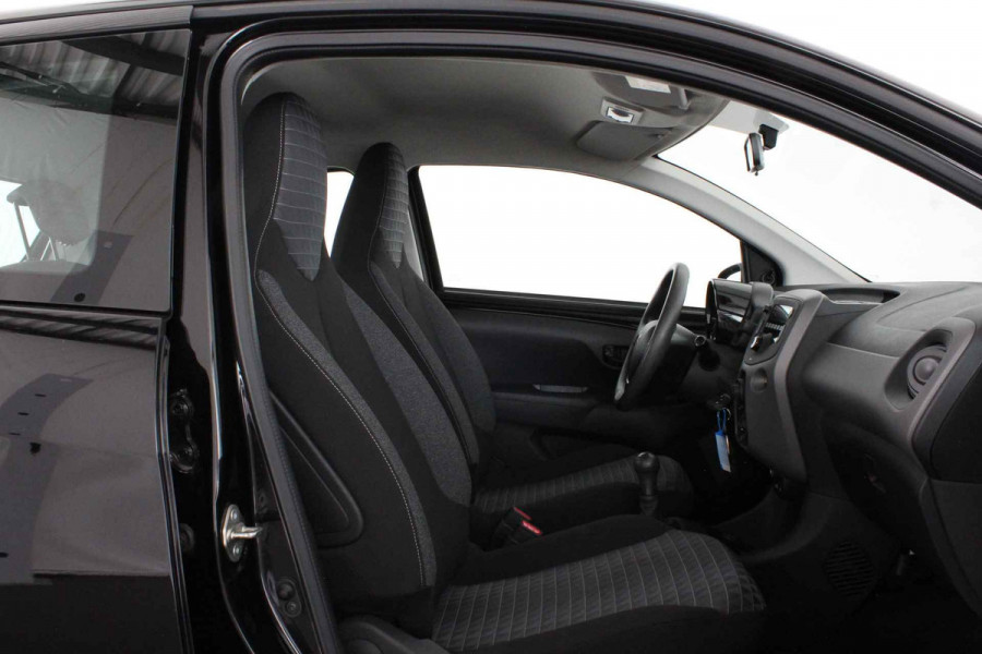 Peugeot 108 1.0 e-VTi Active > Airco/5-deurs/12 maanden BOVAG garantie
