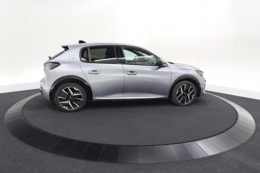 Peugeot e-208 EV GT 54 kWh | 95,7% SOH | 11 KW Lader | 360 Camera | Alcantara Pakket | Navigatie