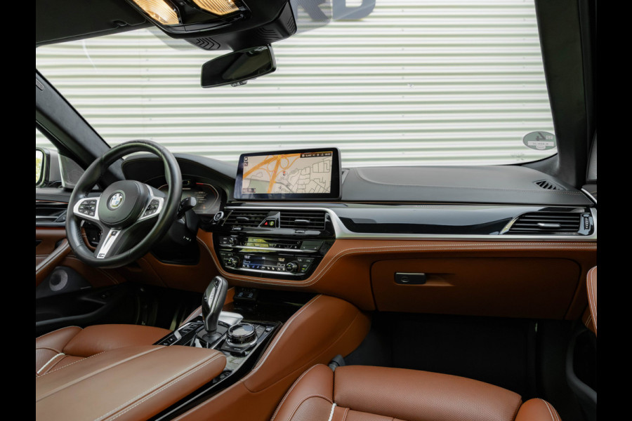 BMW 5 Serie M550i xDrive - Dak - Full Option - Bowers & Wilkins - NP 183.000