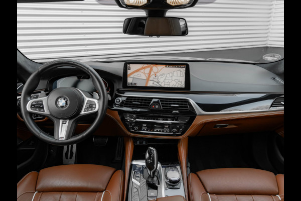 BMW 5 Serie M550i xDrive - Dak - Full Option - Bowers & Wilkins - NP 183.000