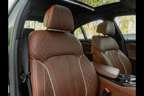 BMW 5 Serie M550i xDrive - Dak - Full Option - Bowers & Wilkins - NP 183.000