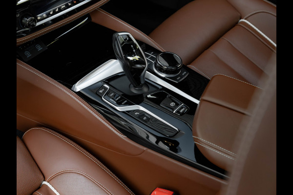BMW 5 Serie M550i xDrive - Dak - Full Option - Bowers & Wilkins - NP 183.000