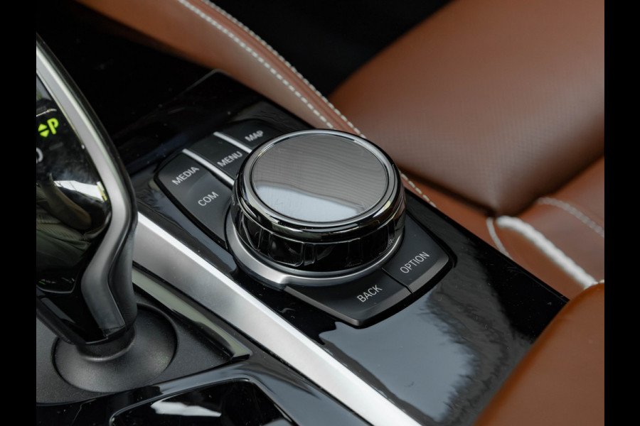 BMW 5 Serie M550i xDrive - Dak - Full Option - Bowers & Wilkins - NP 183.000