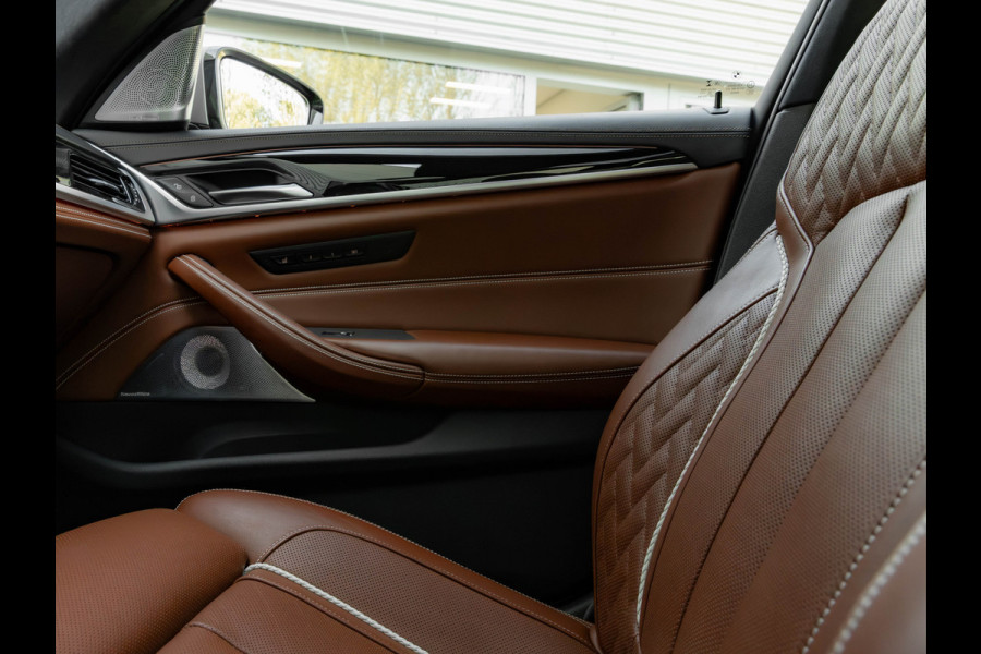 BMW 5 Serie M550i xDrive - Dak - Full Option - Bowers & Wilkins - NP 183.000