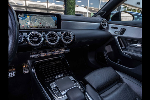 Mercedes-Benz CLA-Klasse Shooting Brake AMG 35 4MATIC Premium Plus | Pano | Burmeister | Memory | Ventilatie