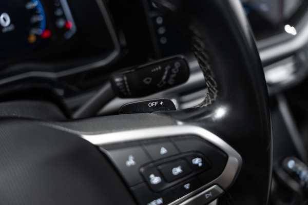 Volkswagen Polo 1.0 TSI R-line DSG Pano IQ Navi Camera