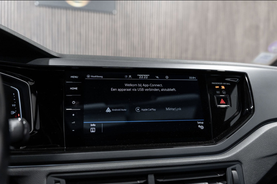 Volkswagen Polo 1.0 TSI R-line DSG Pano IQ Navi Camera