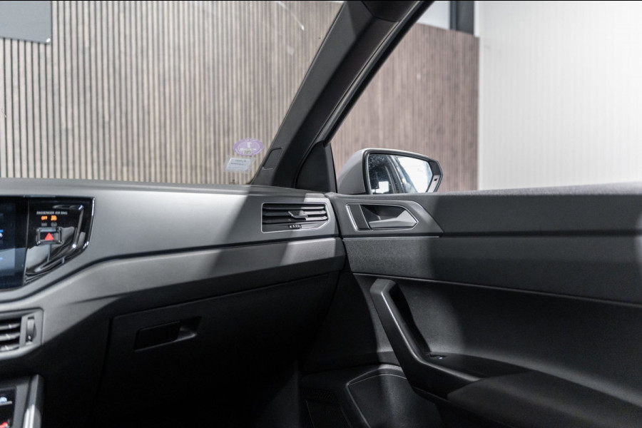 Volkswagen Polo 1.0 TSI R-line DSG Pano IQ Navi Camera