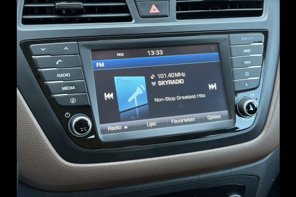 Hyundai i20 1.0 T-GDI Comfort 2e Eigenaar l Trekhaak l Navi l Camera l Carplay l Clima l Cruise l Rijstrooksensor l Pdc l N.A.P l Apk tot 05-2027