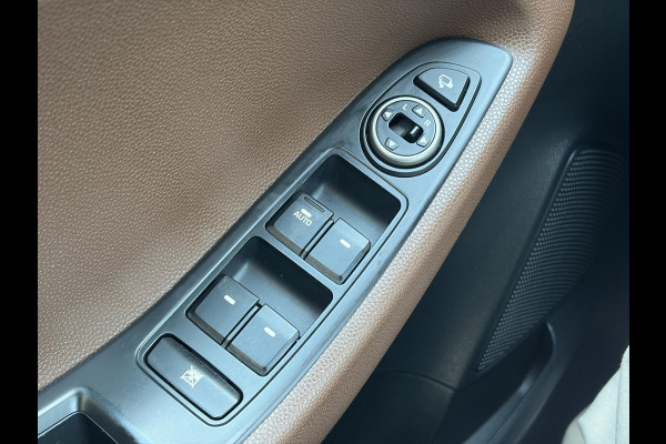 Hyundai i20 1.0 T-GDI Comfort 2e Eigenaar l Trekhaak l Navi l Camera l Carplay l Clima l Cruise l Rijstrooksensor l Pdc l N.A.P l Apk tot 05-2027