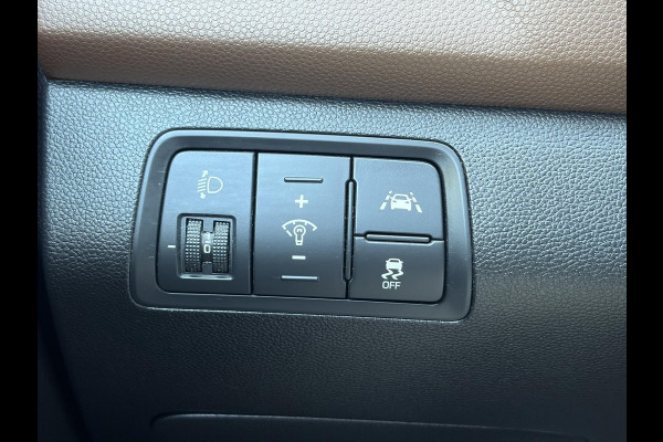 Hyundai i20 1.0 T-GDI Comfort 2e Eigenaar l Trekhaak l Navi l Camera l Carplay l Clima l Cruise l Rijstrooksensor l Pdc l N.A.P l Apk tot 05-2027