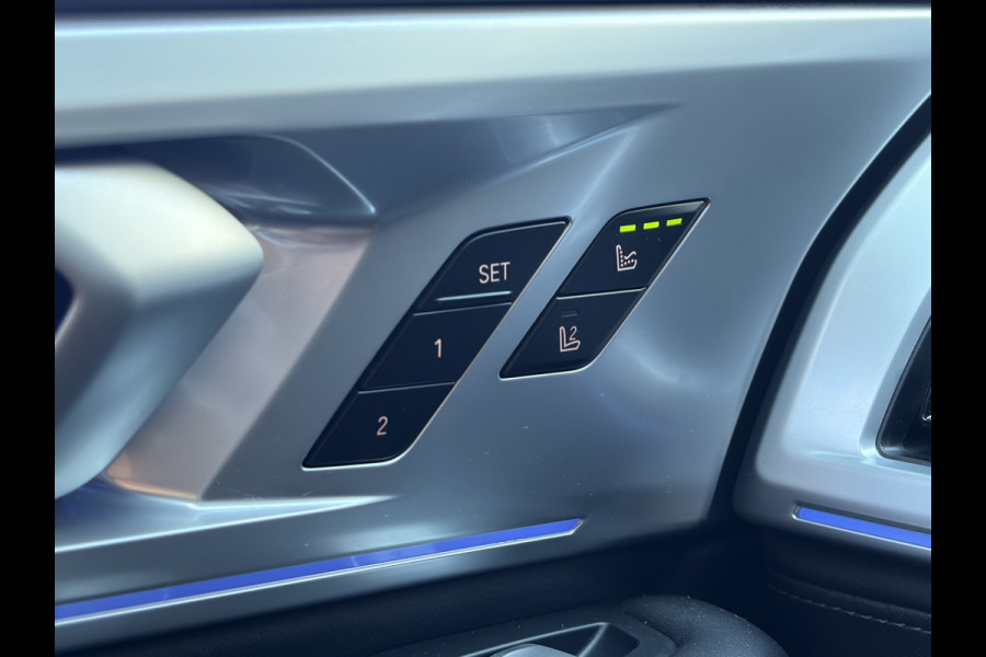 BMW XM PHEV 30 kWh Driving Assistant Professional B&W HUD Massage 360° Elek.Trekhaak Orig.NL BOMVOL!