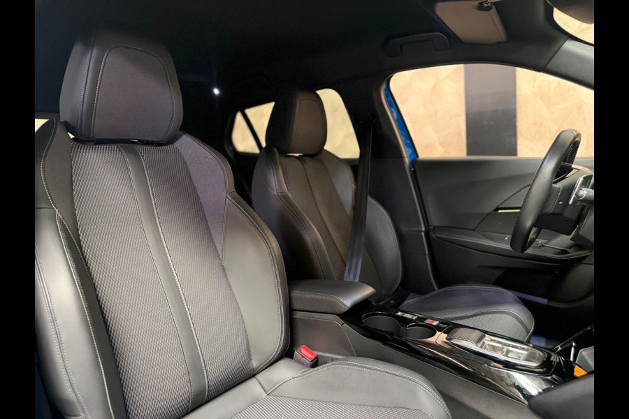 Peugeot 2008 1.2 PureTech 130 GT | 360 Camera | Carplay | Led | Sfeerverlichting