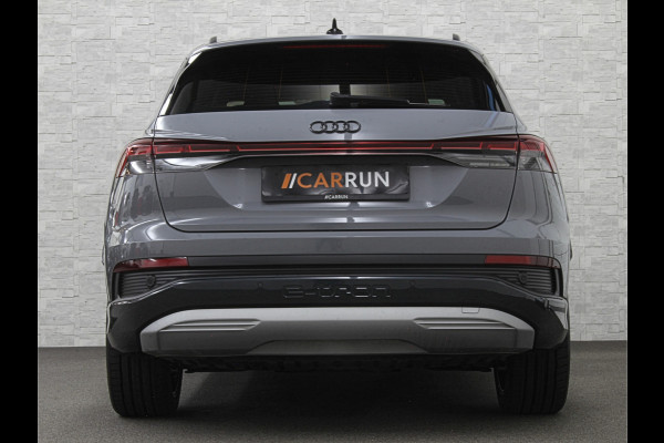 Audi Q4 e-tron 40 204PK 77 kWh | #RS-Leder | 5x Q4 OP VOORRAAD! | ACC | Sportstoelen | Getint Glas | MMI+ | Dynamic-Pakket | Stoelverwarming | Zwarte Hemelbekleding | LED | Lane Assist |