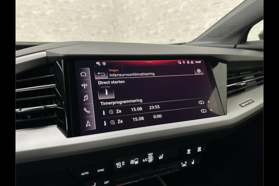 Audi Q4 e-tron 40 204PK 77 kWh | #RS-Leder | 5x Q4 OP VOORRAAD! | ACC | Sportstoelen | Getint Glas | MMI+ | Dynamic-Pakket | Stoelverwarming | Zwarte Hemelbekleding | LED | Lane Assist |