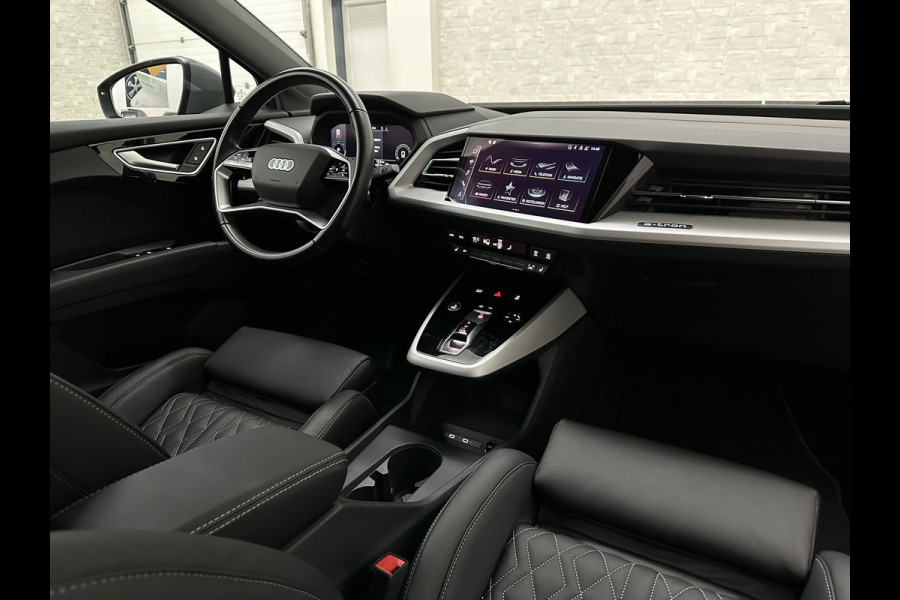 Audi Q4 e-tron 40 204PK 77 kWh | #RS-Leder | 5x Q4 OP VOORRAAD! | ACC | Sportstoelen | Getint Glas | MMI+ | Dynamic-Pakket | Stoelverwarming | Zwarte Hemelbekleding | LED | Lane Assist |