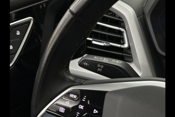 Audi Q4 e-tron 40 204PK 77 kWh | #RS-Leder | 5x Q4 OP VOORRAAD! | ACC | Sportstoelen | Getint Glas | MMI+ | Dynamic-Pakket | Stoelverwarming | Zwarte Hemelbekleding | LED | Lane Assist |