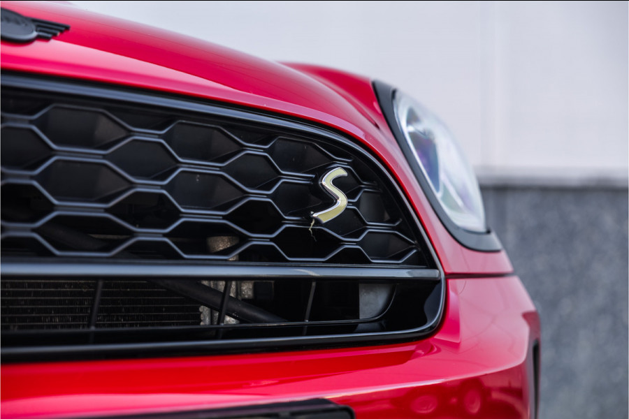 MINI Countryman 1.5 Cooper S E ALL4 Chili Pano / Harman Kardon / Elek Stoelen / Leder / Adaptive Cruise /