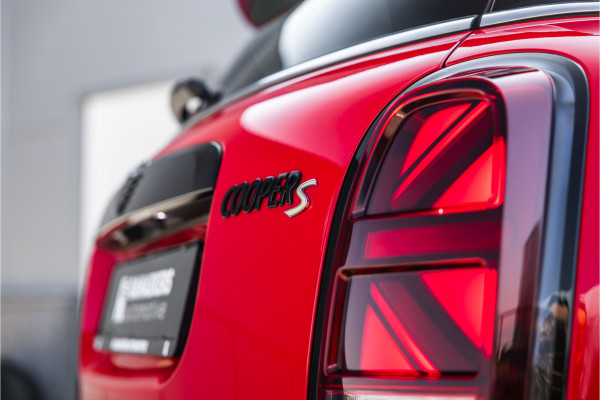 MINI Countryman 1.5 Cooper S E ALL4 Chili Pano / Harman Kardon / Elek Stoelen / Leder / Adaptive Cruise /