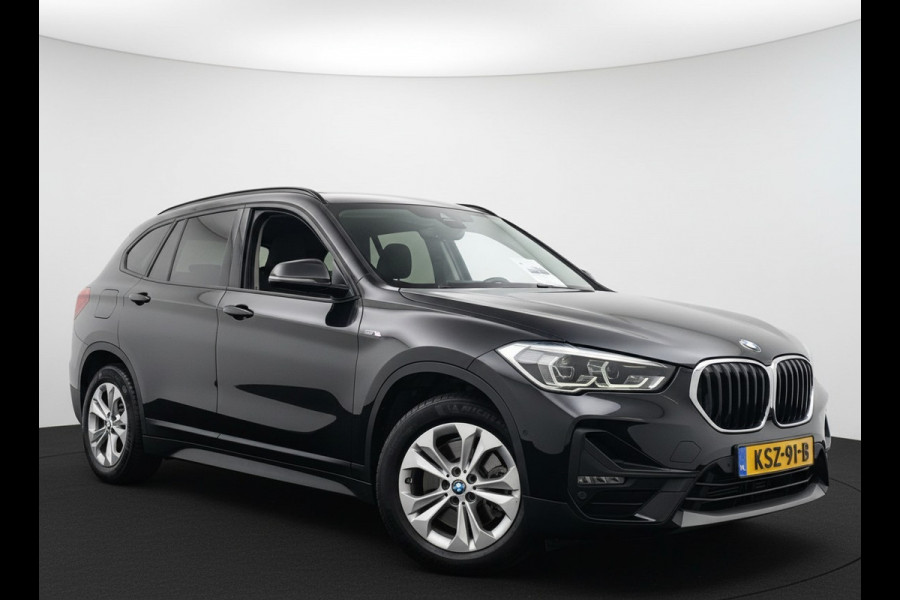 BMW X1 xDrive25e Executive CAMERA/NAVI/HEAD-UP