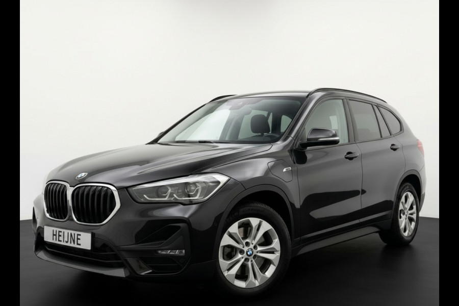 BMW X1 xDrive25e Executive CAMERA/NAVI/HEAD-UP