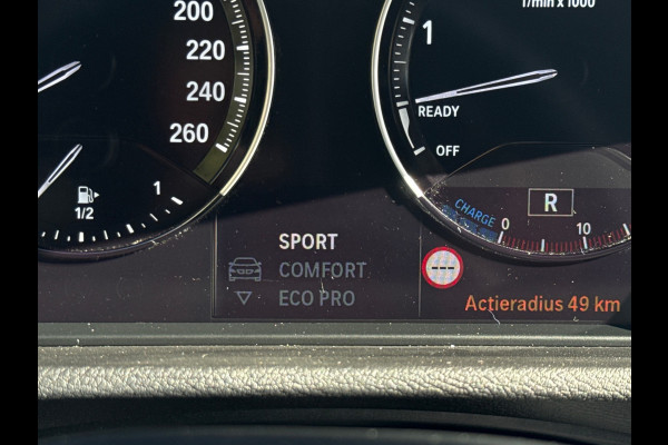 BMW X1 xDrive25e Executive CAMERA/NAVI/HEAD-UP