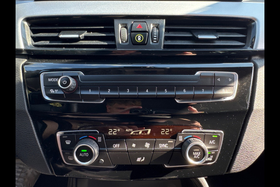 BMW X1 xDrive25e Executive CAMERA/NAVI/HEAD-UP