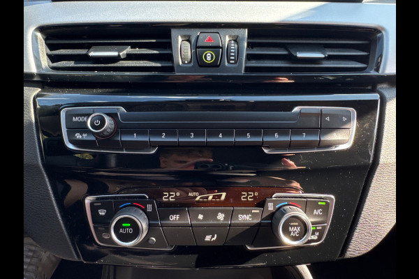 BMW X1 xDrive25e Executive CAMERA/NAVI/HEAD-UP