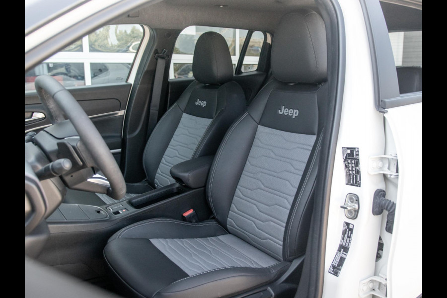 Jeep Avenger 1.2T 4xe Overland | Infotainment&Convenience Pack | Winter Pack | Bicolore