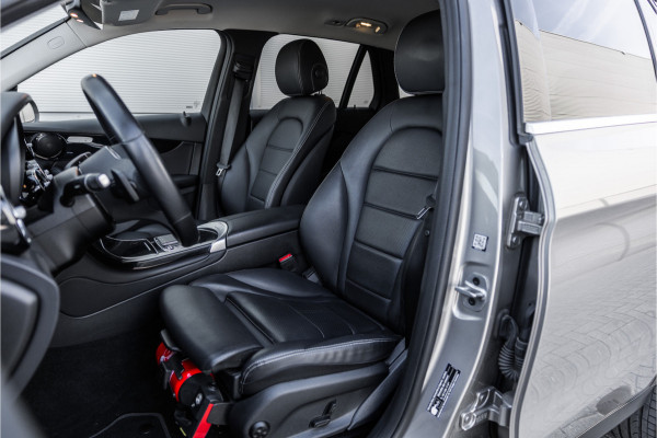 Mercedes-Benz GLC 300e 4MATIC Camera / Leder / Led / Chroom