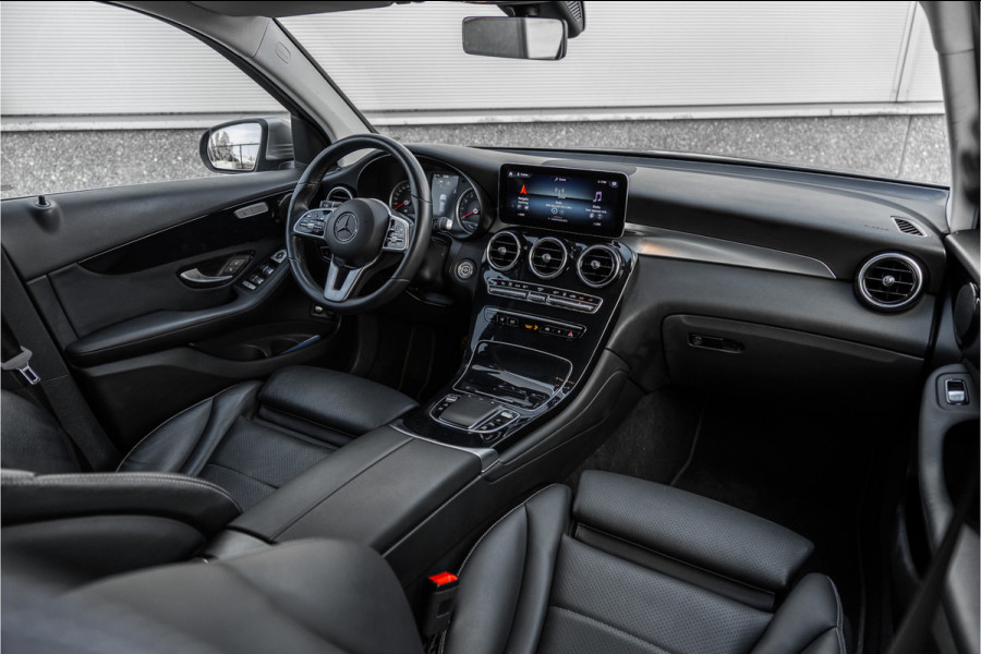 Mercedes-Benz GLC 300e 4MATIC Camera / Leder / Led / Chroom