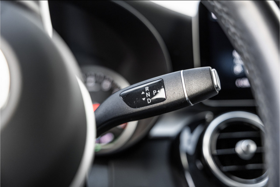 Mercedes-Benz GLC 300e 4MATIC Camera / Leder / Led / Chroom