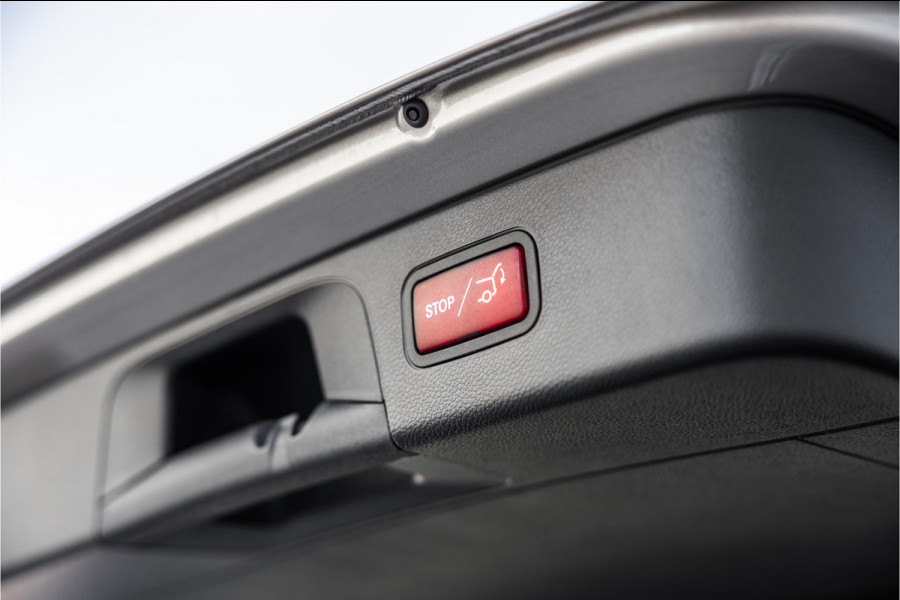 Mercedes-Benz GLC 300e 4MATIC Camera / Leder / Led / Chroom