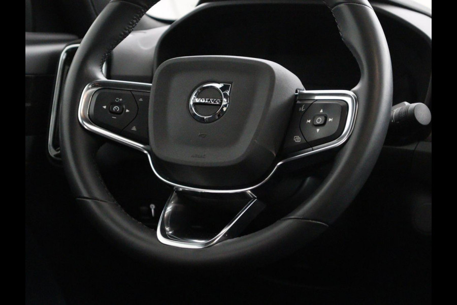Volvo C40 Recharge Twin Intro Edition 78 kWh | SOH 91,2% | Panoramadak | Leder/alcantara | Memory | Stuur/stoel verwarming | Carplay | Harman/Kardon | 360 camera | Park assist