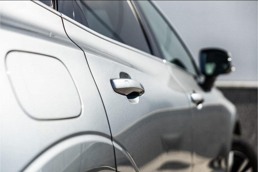 Volvo XC60 2.0 Recharge T6 AWD Business Pro Leder / Pano / Harman Kardon / Camera /