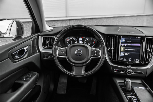 Volvo XC60 2.0 Recharge T6 AWD Business Pro Leder / Pano / Harman Kardon / Camera /