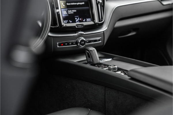 Volvo XC60 2.0 Recharge T6 AWD Business Pro Leder / Pano / Harman Kardon / Camera /