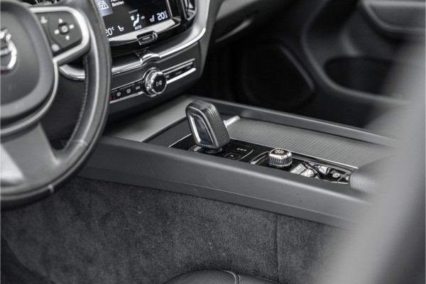 Volvo XC60 2.0 Recharge T6 AWD Business Pro Leder / Pano / Harman Kardon / Camera /