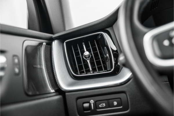 Volvo XC60 2.0 Recharge T6 AWD Business Pro Leder / Pano / Harman Kardon / Camera /