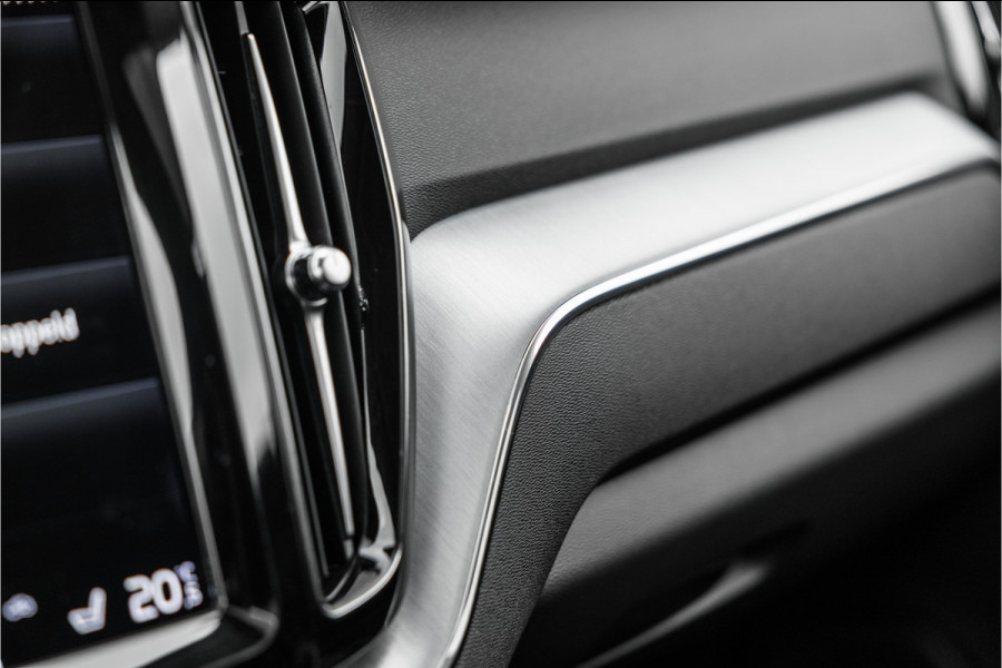 Volvo XC60 2.0 Recharge T6 AWD Business Pro Leder / Pano / Harman Kardon / Camera /