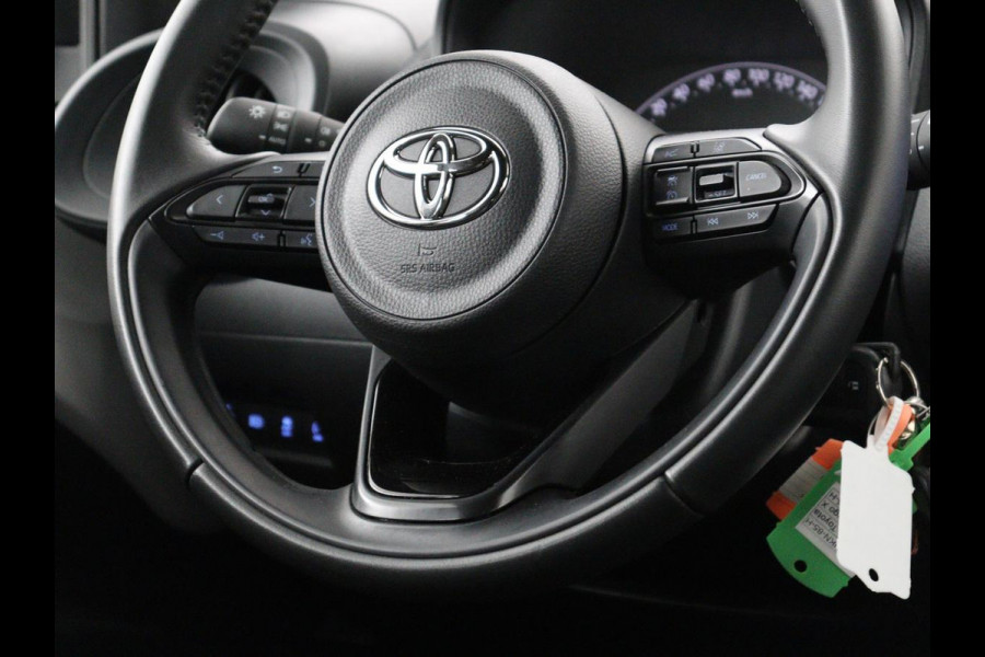 Toyota Aygo X 1.0 VVT-i MT Play | 5-deurs | Adaptive cruise | Lane assist | Carplay | DAB | NAP 31.639km | Airco