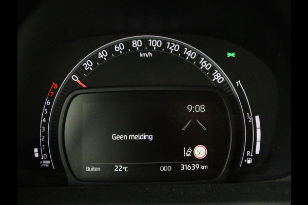 Toyota Aygo X 1.0 VVT-i MT Play | 5-deurs | Adaptive cruise | Lane assist | Carplay | DAB | NAP 31.639km | Airco