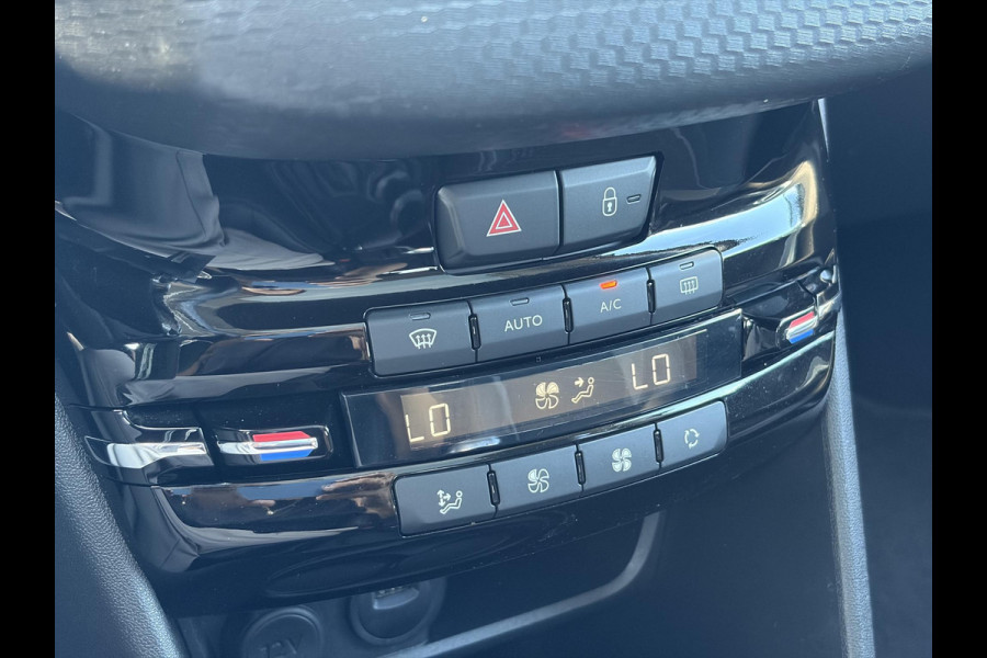 Peugeot 2008 1.2 PureTech Allure D-riem vv in 2025 l Trekhaak l 131pk l Pano l Camera l Carplay l Navi l Halfleder l Clima l Cruise l 6 Bak l 2e Eigenaar l Pdc l N.A.P l Apk tot 01-2027