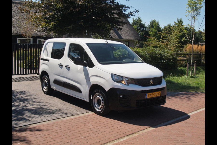 Peugeot Partner 1.2 PureTech Premium | Apple Carplay | Parkeersensoren | Cruise Control