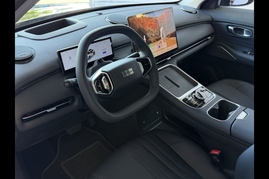 GEELY Starray EM-i MAX+ PHEV LONG RANGE | 29,8 kWh ACCU | 136 KM WLTP | PANORAMADAK | STOELVERWARMING/KOELING | LEER | MET MASSAGE