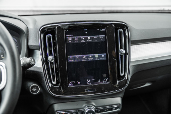 Volvo XC40 1.5 T4 Recharge Inscription Expression Carplay / Android Auto / Climate Control /